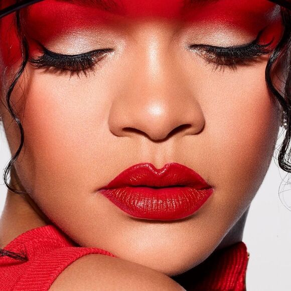 Fenty Lip Paint Liquid Lipstick in Uncensored (power red) - Picture 10 of 13